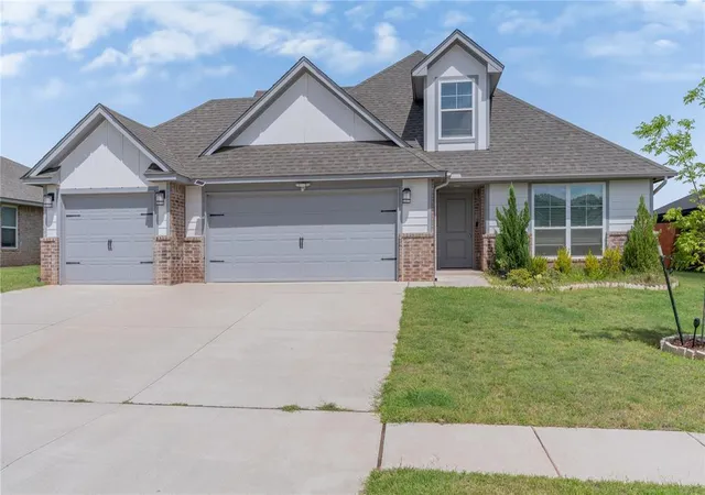 Photo 3 of Single family home for sale at 2209 Arcady Ave, Norman, OK 73026 | MLS# 1239995 | Listing updated on 2026-07-20