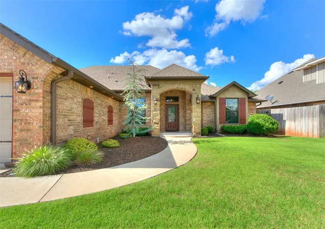 3rd image of 12105 Sw 45Th Ter, Mustang, OK 73064 | MLS# 1239999