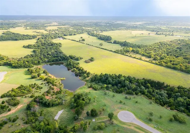 1st image of 1330 Chestnut Cove, Washington, OK 73093 | MLS# 1240002
