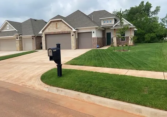 1st image of 2429 Creekview Dr, Moore, OK 73160 | MLS# 1240013
