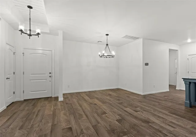 3rd image of 2429 Creekview Dr, Moore, OK 73160 | MLS# 1240013