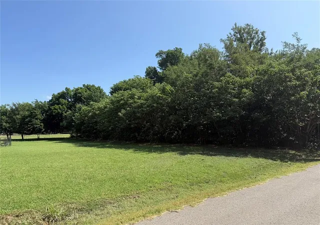 Photo 1 of Land for sale at W Washington St, Crescent, OK 73028 | MLS# 1240017 | Listing updated on 2026-07-18
