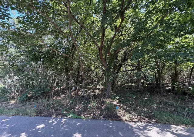Photo 3 of Land for sale at W Washington St, Crescent, OK 73028 | MLS# 1240017 | Listing updated on 2026-07-18