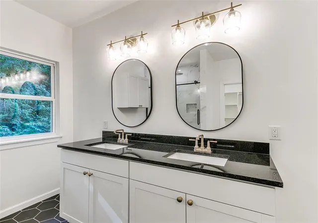 Photo 3 of Sale Pending at 9717 NE 10th Street, Oklahoma City, OK 73130 | MLS# 1240026 | Listing updated on 2026-08-26