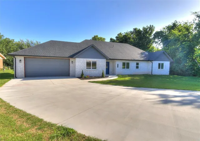 Photo 4 of Sale Pending at 9717 NE 10th Street, Oklahoma City, OK 73130 | MLS# 1240026 | Listing updated on 2026-08-26
