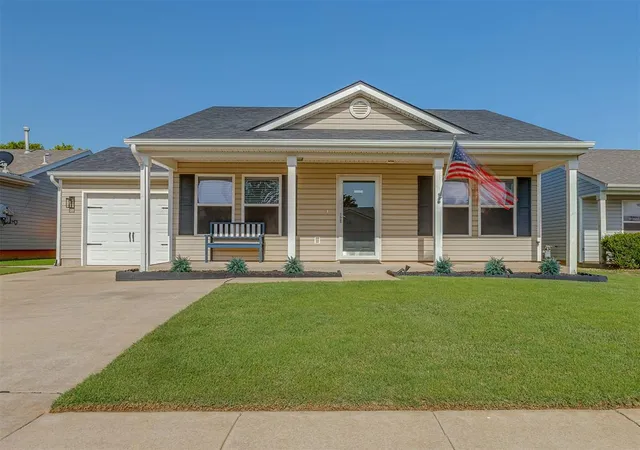 2nd image of 9201 Checkerbloom Dr, Oklahoma City, OK 73165 | MLS# 1240042