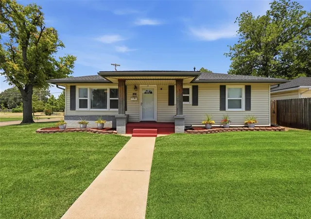 Photo 1 of Sale Pending at 1810 Ponca Ave, Enid, OK 73703 | MLS# 1240045 | Listing updated on 2026-08-29