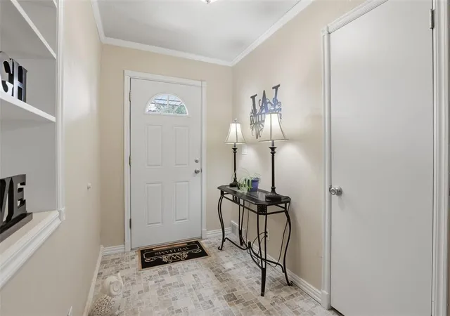 Photo 4 of Sale Pending at 1810 Ponca Ave, Enid, OK 73703 | MLS# 1240045 | Listing updated on 2026-08-29