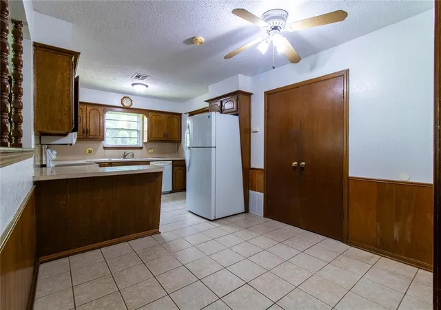 Photo 3 of Sale Pending at 1425 N Indian Meridian Rd, Choctaw, OK 73020 | MLS# 1240049 | Listing updated on 2026-08-24