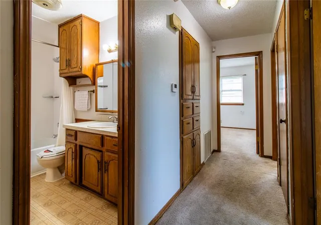 Photo 4 of Sale Pending at 1425 N Indian Meridian Rd, Choctaw, OK 73020 | MLS# 1240049 | Listing updated on 2026-08-24