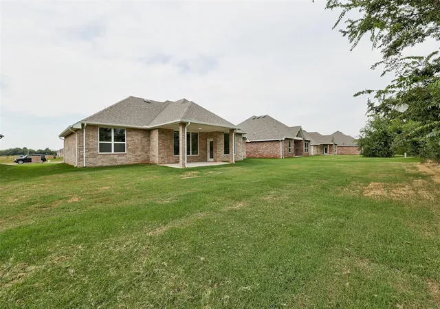 Photo 34 of Single family home for sale at 3014 Pescara Dr, Norman, OK 73071 | MLS# 1240052 | Listing updated on 2026-07-19