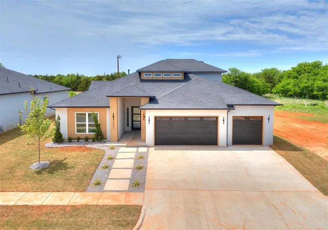 Photo 3 of Single family home for sale at 14601 Astor Ln, Yukon, OK 73099 | MLS# 1240054 | Listing updated on 2026-08-26