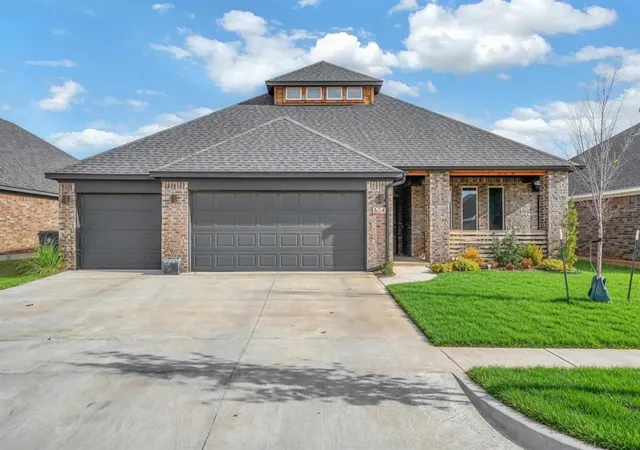 Photo 1 of Single family home for sale at 804 Scully Rd, Yukon, OK 73099 | MLS# 1240061 | Listing updated on 2026-08-31