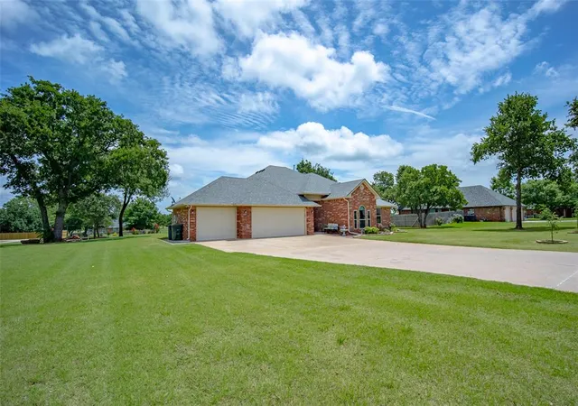 Photo 3 of Single family home for sale at 1322 Houser Ln, Blanchard, OK 73010 | MLS# 1240062 | Listing updated on 2026-10-05