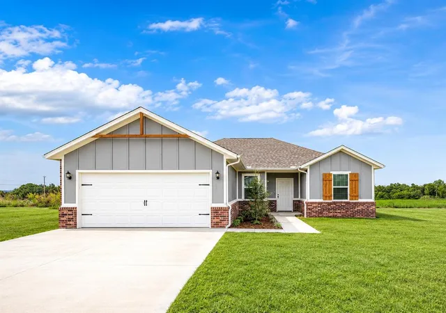 Photo 1 of Single family home for sale at 5631 Grassland Dr, Guthrie, OK 73044 | MLS# 1240075 | Listing updated on 2026-10-07