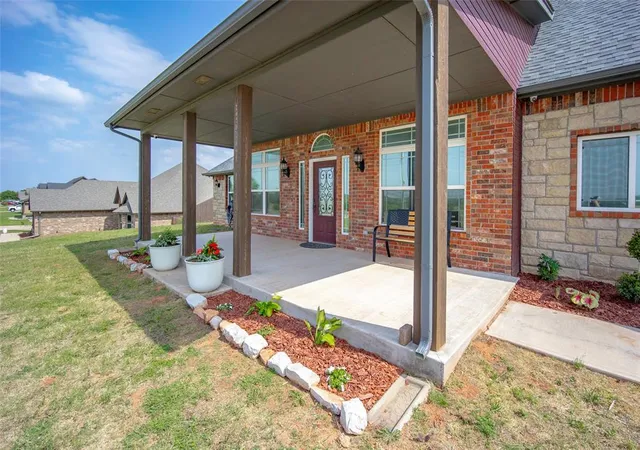 2nd image of 2381 County Road 1260, Blanchard, OK 73010 | MLS# 1240077