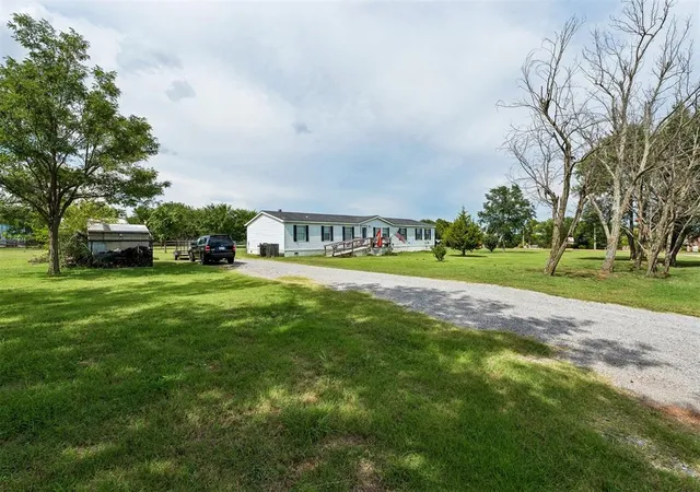 2nd image of 2186 County Road 1232 Road, Tuttle, OK 73089 | MLS# 1240109