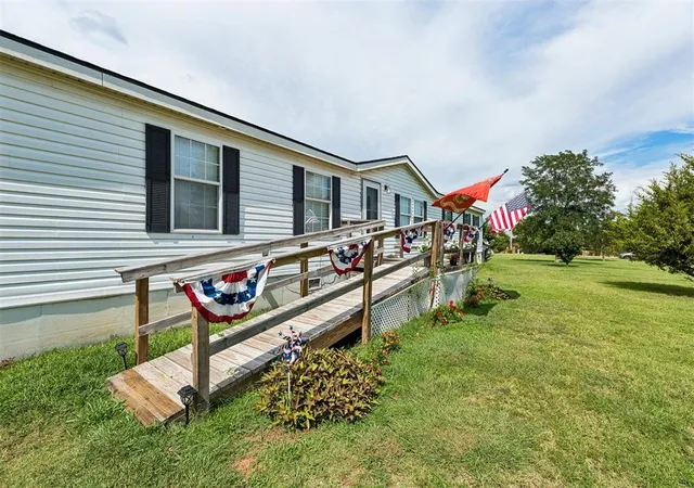 3rd image of 2186 County Road 1232 Road, Tuttle, OK 73089 | MLS# 1240109
