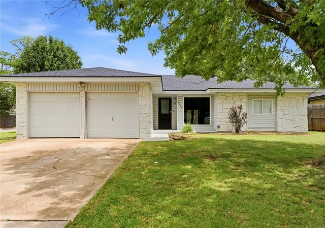 Photo 1 of Single family home for sale at 8029 Nw 89th Street, Oklahoma City, OK 73132 | MLS# 1240119 | Listing updated on 2026-09-01