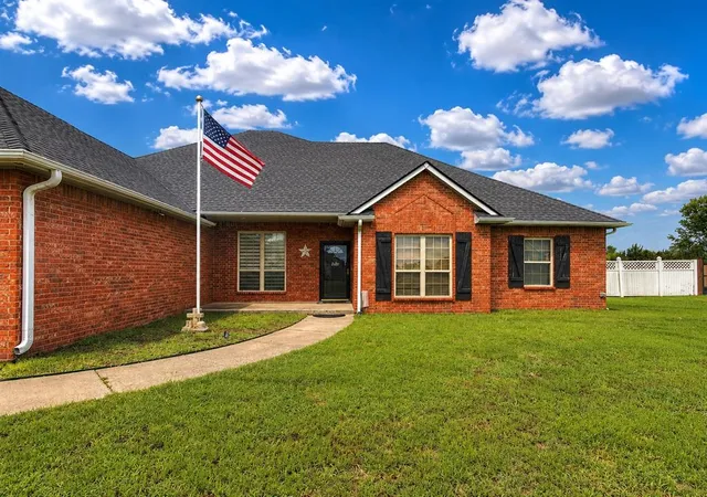 Photo 3 of Sale Pending at 4028 SE 86th Place, Oklahoma City, OK 73135 | MLS# 1240122 | Listing updated on 2026-07-21