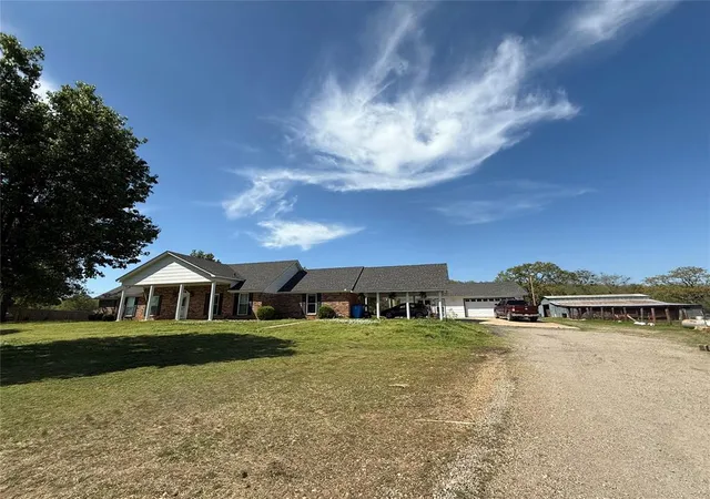 1st image of 466774 E 1070 Rd, Sallisaw, OK 74955 | MLS# 1240130