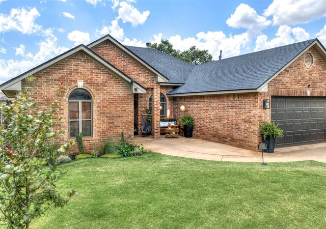 17th image of 310 Shale Crst, Clinton, OK 73601 | MLS# 1240153