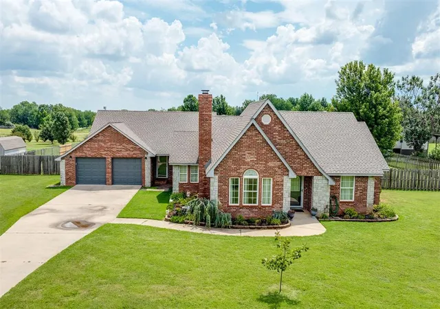1st image of 4100 S Bluebird St, El Reno, OK 73036 | MLS# 1240157