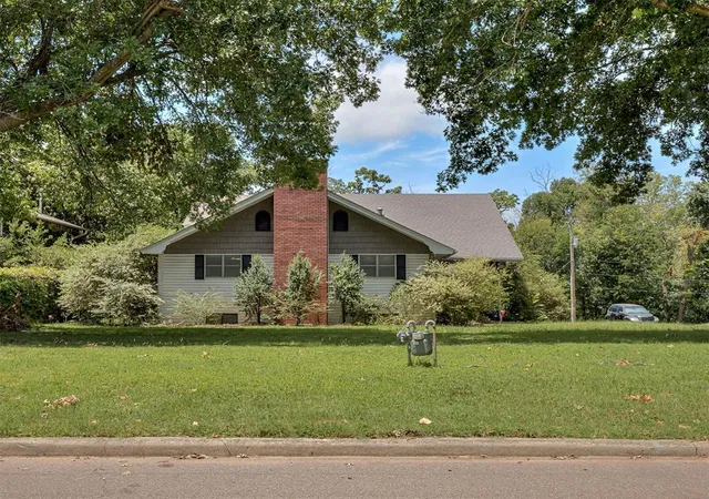 1st image of 2616 Walnut Rd, Norman, OK 73072 | MLS# 1240170