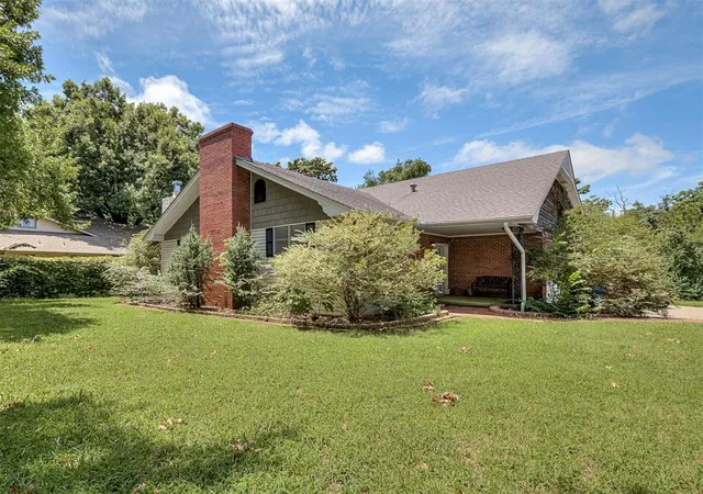 2nd image of 2616 Walnut Rd, Norman, OK 73072 | MLS# 1240170
