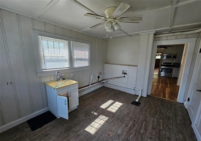 Photo 4 of Sale Pending at 125 W Midland St, Shawnee, OK 74804 | MLS# 1240186 | Listing updated on 2026-09-30