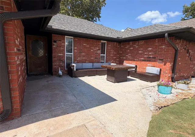 3rd image of 1014 Kimberly Ct, Seminole, OK 74868 | MLS# 1240188