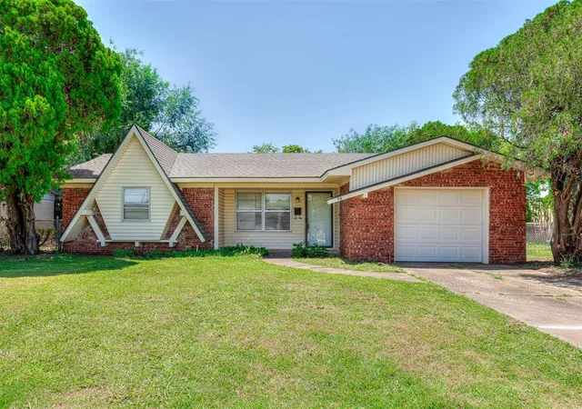 1st image of 10 E 21st St, Edmond, OK 73013 | MLS# 1240190