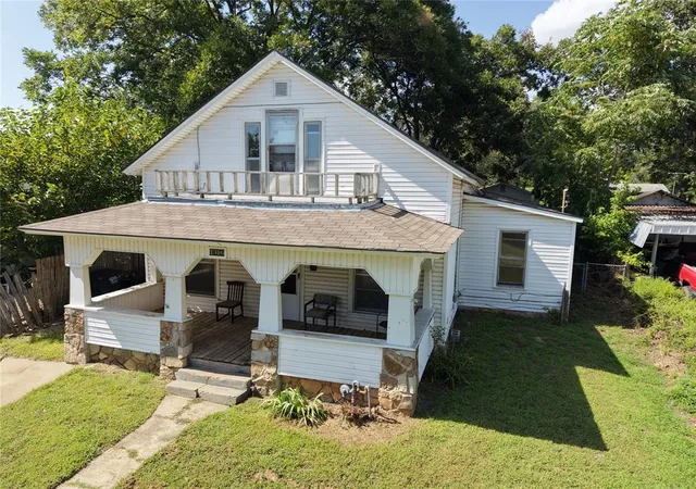 1st image of 1316 E 9th St, Shawnee, OK 74801 | MLS# 1240207