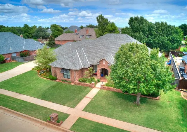 5th image of 12608 N Cobblestone Pkwy, Oklahoma City, OK 73142 | MLS# 1240210