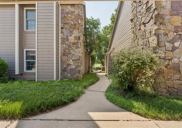 4th image of 905 W Parkway Dr, Stillwater, OK 74075 | MLS# 1240215