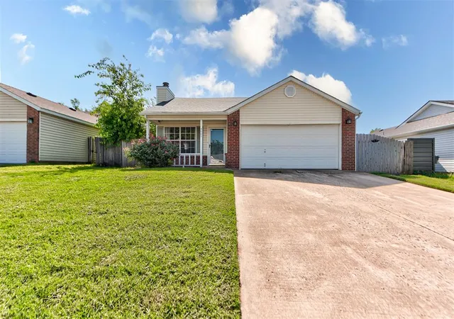 1st image of 3005 Pinecrest St, Norman, OK 73071 | MLS# 1240217