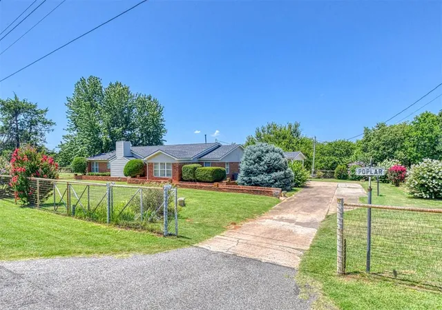 2nd image of 3400 Ne 108th Ave, Norman, OK 73026 | MLS# 1240227