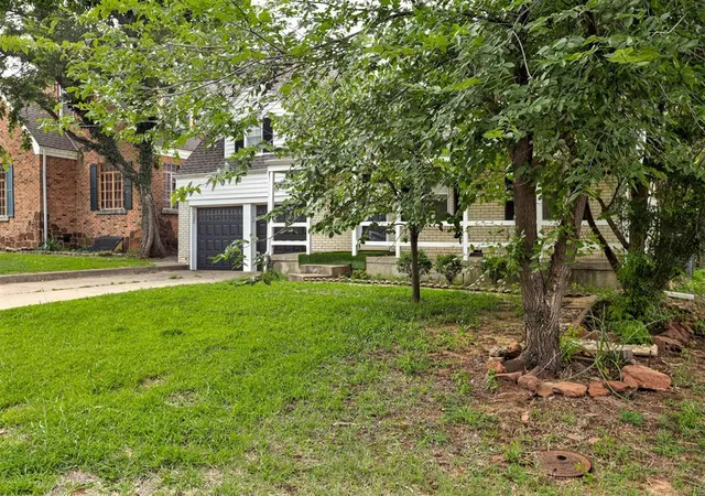 Photo 3 of Single family home for sale at 2304 Nw 25th Street, Oklahoma City, OK 73107 | MLS# 1240231 | Listing updated on 2026-08-30