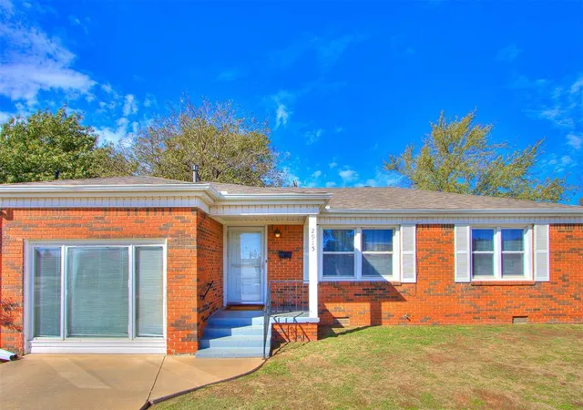 Single family home for sale at 2915 NW Grand Blvd, Oklahoma City, OK 73116 | MLS# 1240238