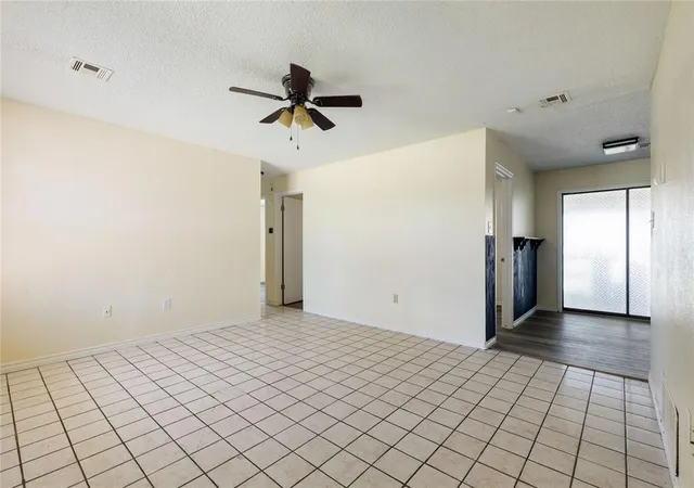 2nd image of 2605 Ne Dearborn Ave, Lawton, OK 73507 | MLS# 1240240