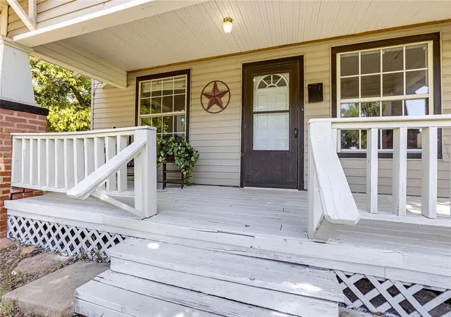 2nd image of 407 W 1st St, Edmond, OK 73003 | MLS# 1240248