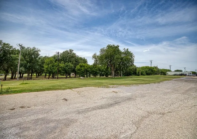 4th image of Hwy 81 & E770 Rd, Kingfisher, OK 73750 | MLS# 1240250