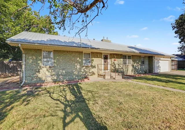 Photo 2 of Single family home for sale at 992 Hughes Dr, Blair, OK 73526 | MLS# 1240251 | Listing updated on 2026-07-21