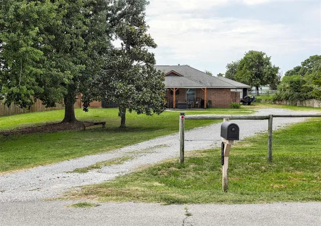 Photo 1 of Single family home for sale at 19800 Aaron Dr, Harrah, OK 73045 | MLS# 1240255 | Listing updated on 2026-09-18
