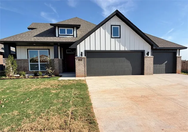 Photo 1 of Single family home for sale at 4019 Abingdon Dr, Norman, OK 73026 | MLS# 1240264 | Listing updated on 2026-10-07