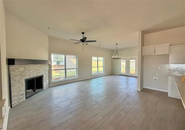 Photo 3 of Single family home for sale at 4019 Abingdon Dr, Norman, OK 73026 | MLS# 1240264 | Listing updated on 2026-10-07