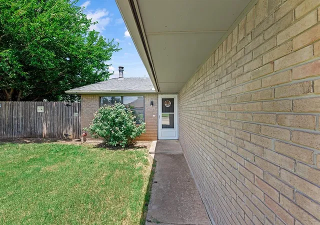 39th image of 7611 Nw 113th Pl, Oklahoma City, OK 73162 | MLS# 1240270