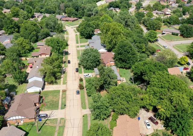 6th image of 1823 Rolling Stone Dr, Norman, OK 73071 | MLS# 1240308