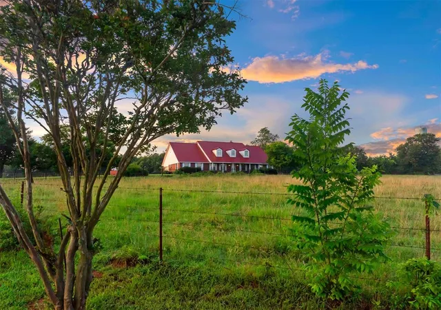 Photo 3 of Single family home for sale at 830 N Denison Rd, Idabel, OK 74745 | MLS# 1240326 | Listing updated on 2026-08-13