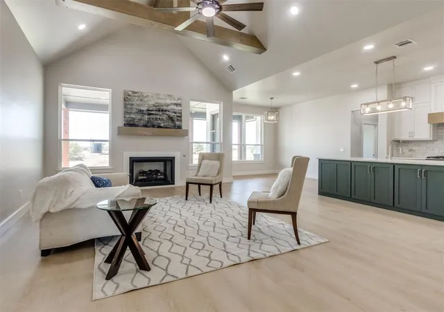 Photo 2 of Single family home for sale at 4720 Ranchero Dr, Edmond, OK 73025 | MLS# 1240334 | Listing updated on 2026-10-05